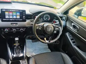 Honda Vezel 2025