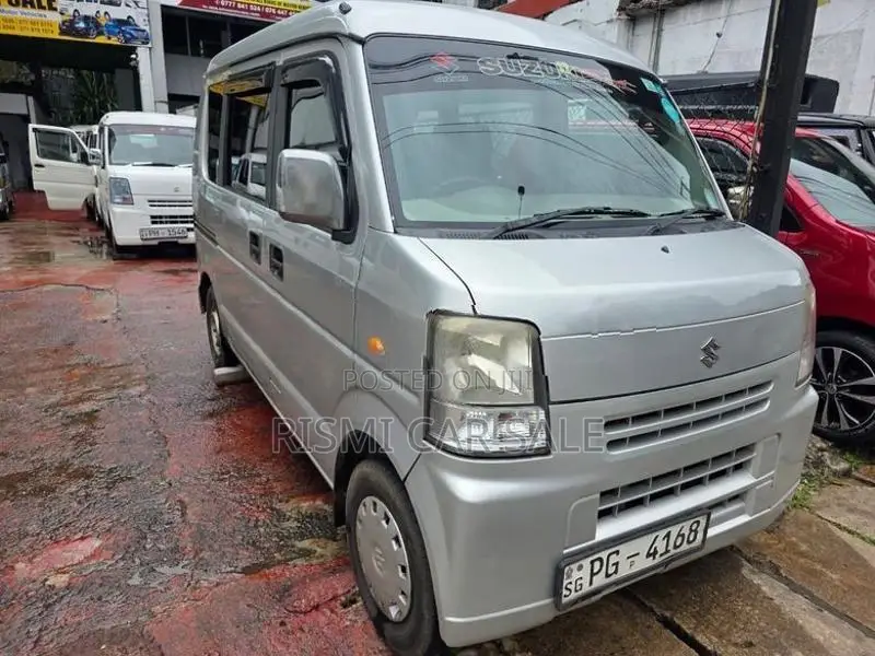 Suzuki Every 2012