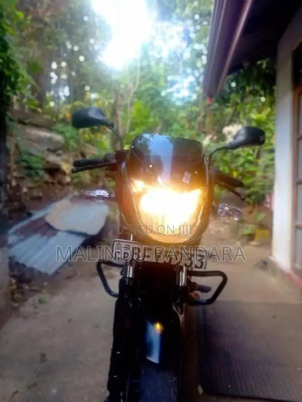 Bajaj Pulsar 180 good condition 2017