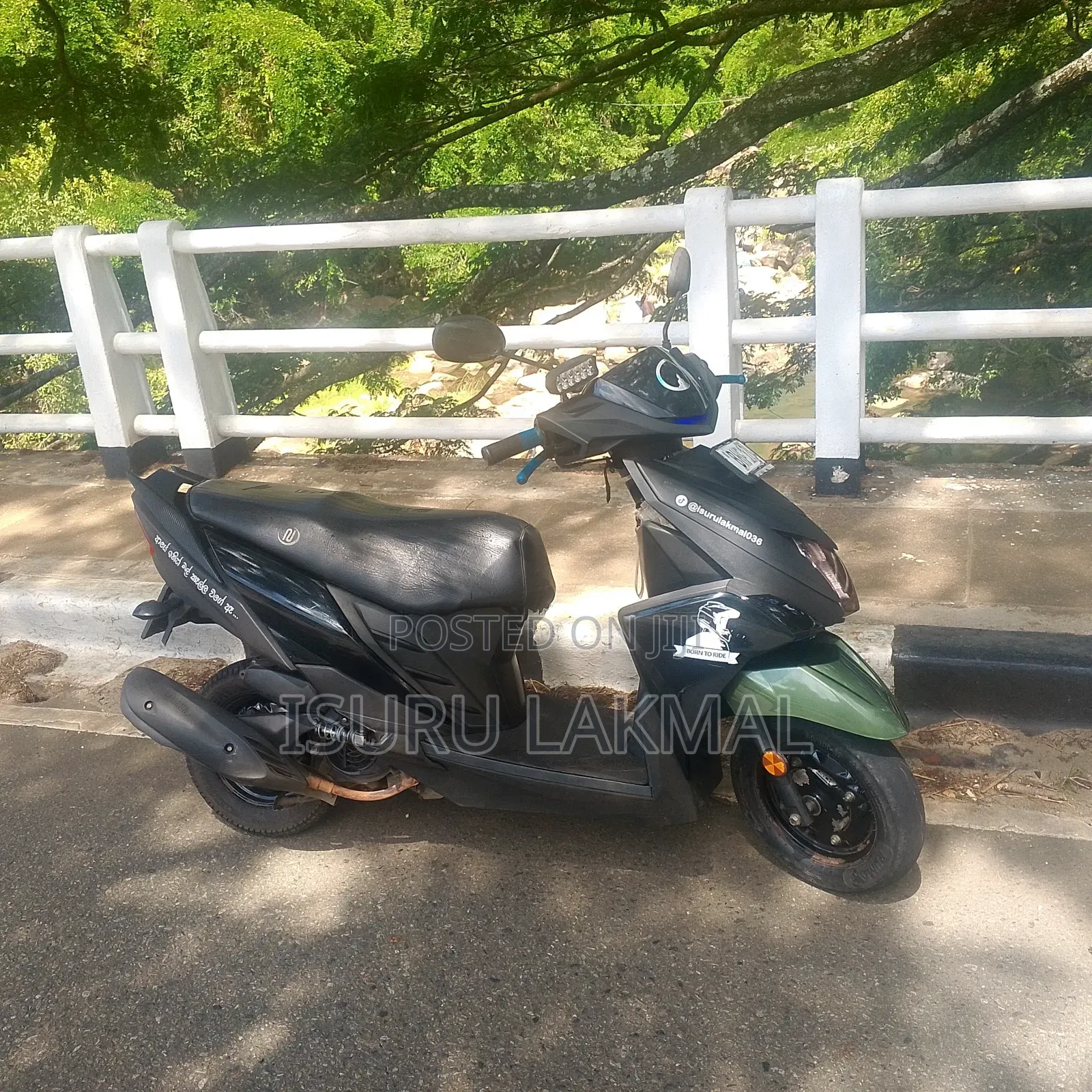 Yamaha 2018 Black