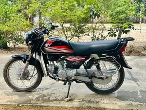 Hero Dawn 100 2015