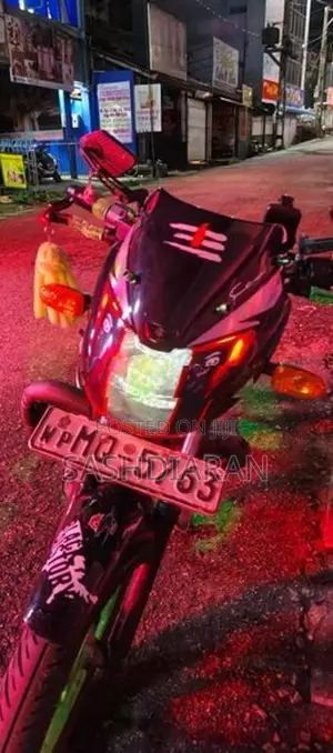 Bajaj Pulsar 150 2006