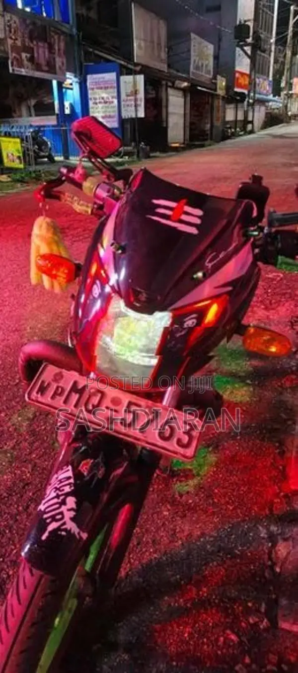 Bajaj Pulsar 150 2006