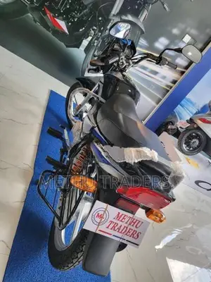 Bajaj CT100 2026