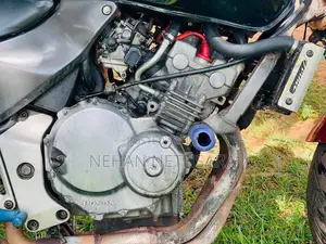 Honda Hornet 2015