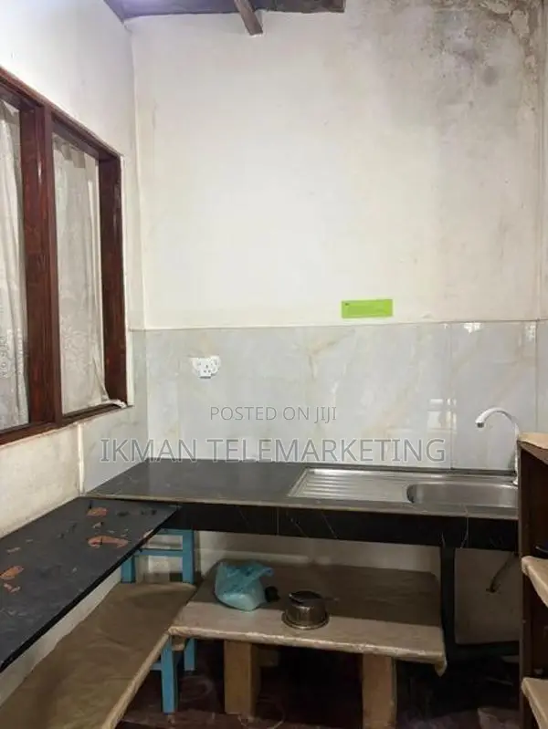 Boarding Room For Rent - Mabola, Wattala (Girls Only)