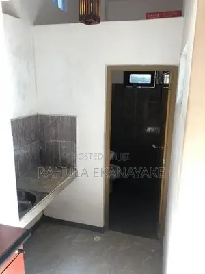 Room for Rent in Aruppola Kandy