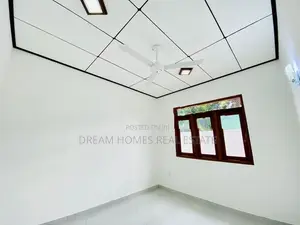 New Modern 3-Bedroom House – Athurugiriya