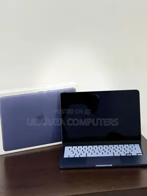 Apple Macbook Neo 512GB