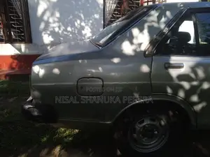 Nissan Sunny 1982