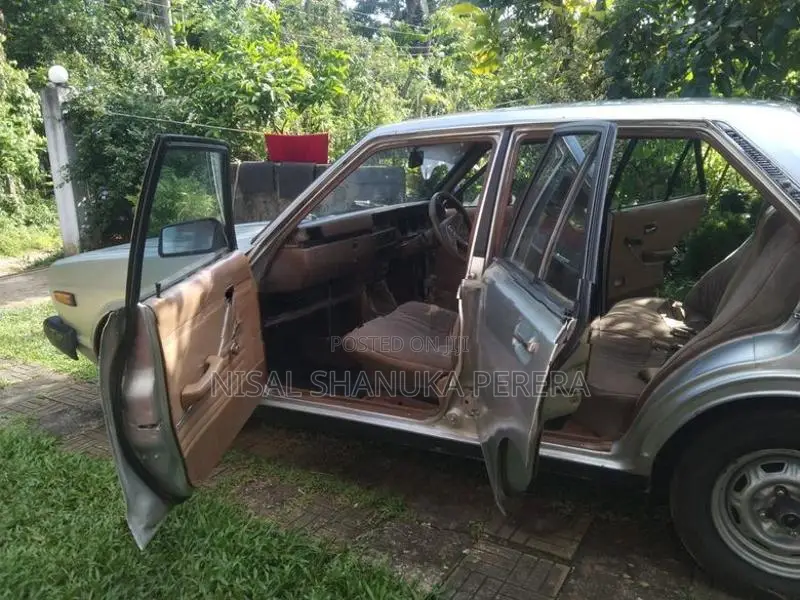 Nissan Sunny 1982