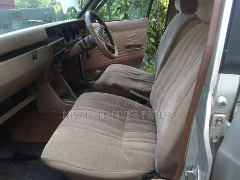 Nissan Sunny 1982