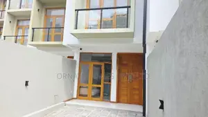 Brand New Luxury House- Nugegoda,Delkanda