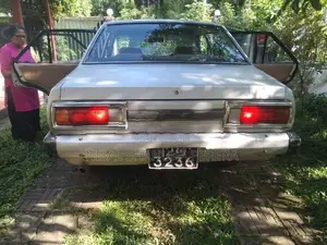 Nissan Sunny 1982