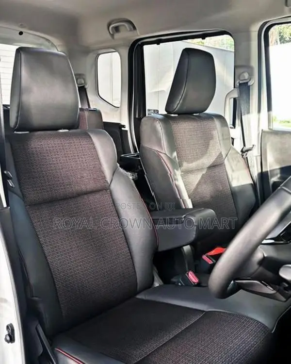 Suzuki Spacia Hybrid XS 2025
