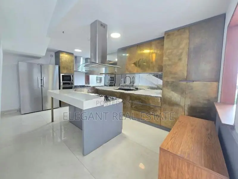 Park Heights - 04 Bedroom Apartment for Rent in Colombo 05 (A6247)