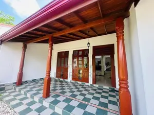 ( YS-1113) Valuable Three Storey House Sale in Nugegoda