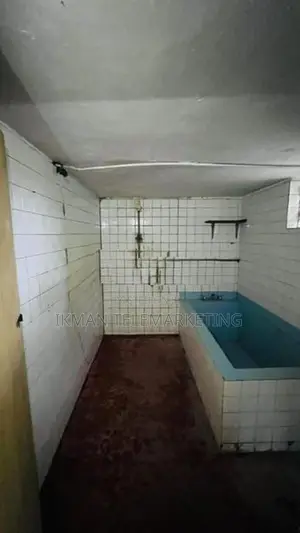 Land with House for Sale in Piliyandala