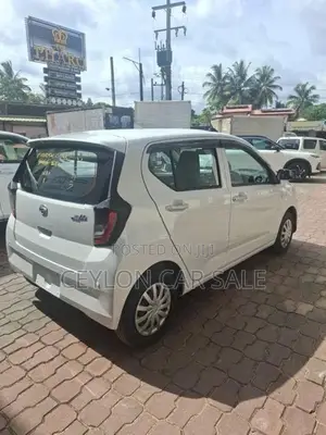 Daihatsu Mira 2023