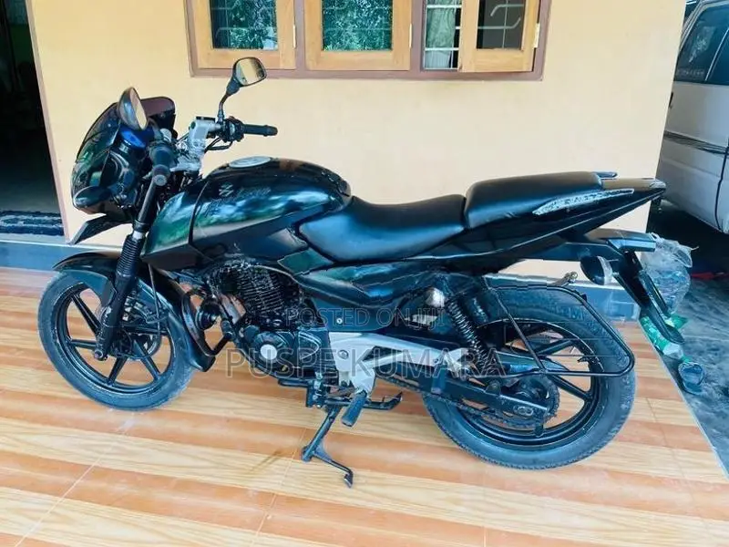 Bajaj Pulsar 180 2011