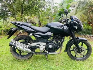 Bajaj Pulsar 180 2011
