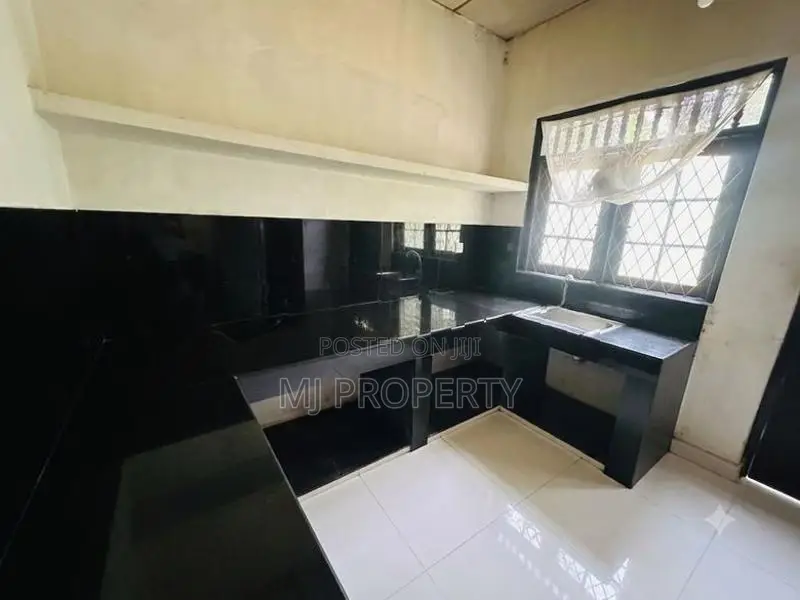 ( YS-1114) Valuable Single Storey House Sale in Kottawa