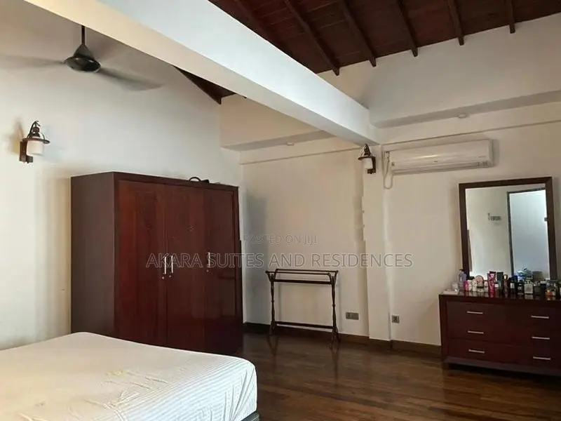 14.8 Sq.ft Commercial Buildings for Sale - CP47417 Colombo 8