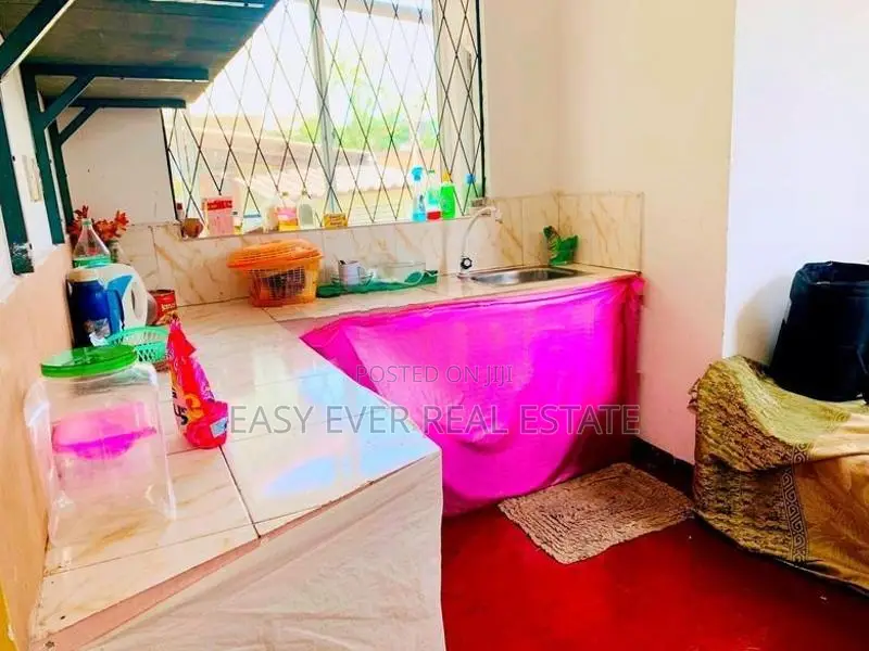රාගම තුඩුවෙගෙදර පල්ලිය අසල අලංකාර දෙමහල් නිවසක් / CH 14052