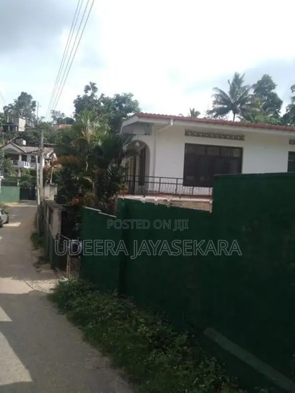 Room for Rent at Peradeniya Town