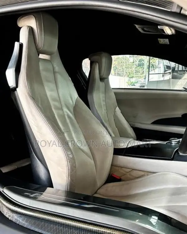BMW i8 2019