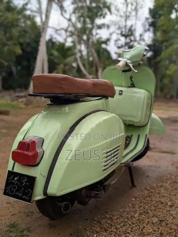 Bajaj Chetak 2006