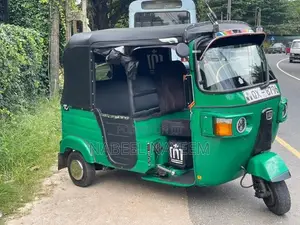 Bajaj RE Qx-175 2010
