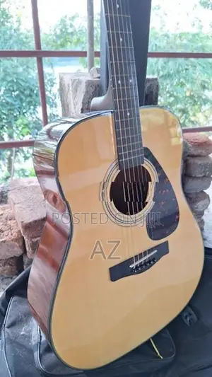Yamaha F600 Acoustic Guitar