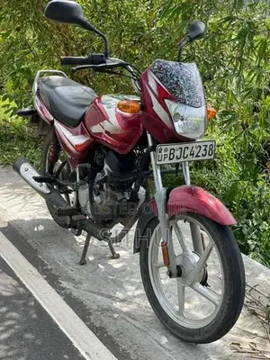 Bajaj CT100 2022 ES