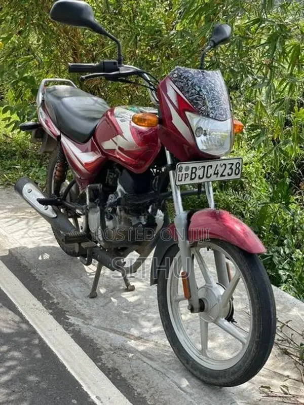Bajaj CT100 2022 ES