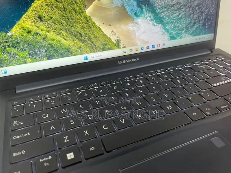 Asus i3 13th GEN