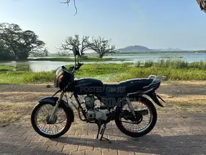 Bajaj CT100 2004