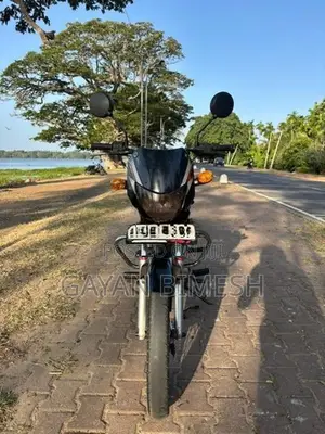Bajaj CT100 2004