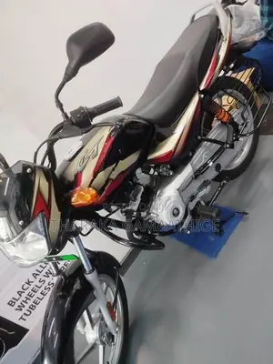 Bajaj CT100 2026