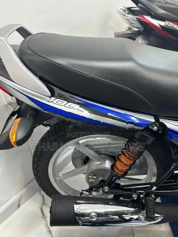 Bajaj CT100 2026