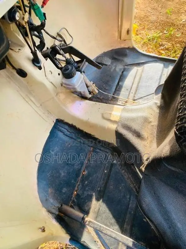 Bajaj RE 1998