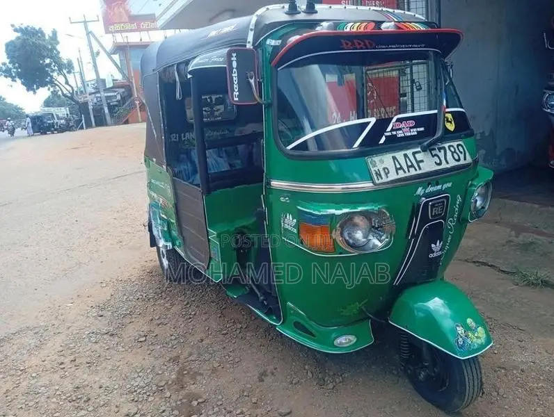 Bajaj RE 2012