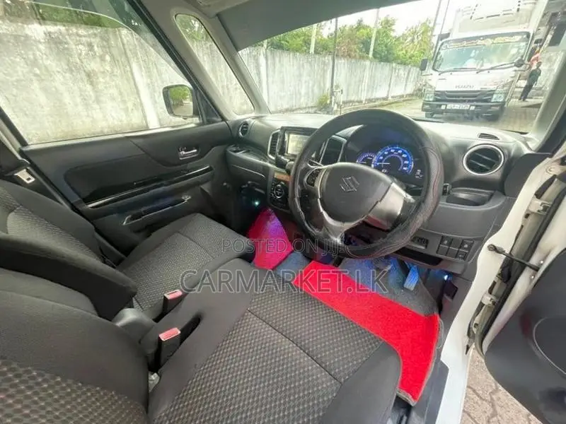 Suzuki Spacia Custom 2015