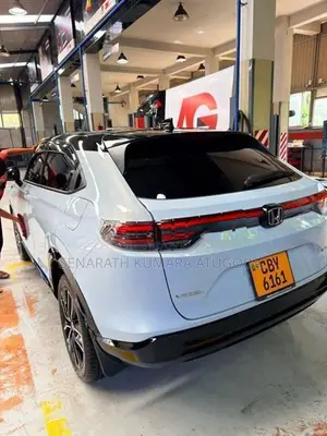Honda Vezel 2025