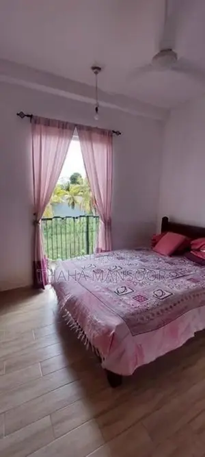 Panadura 24 Perch, 4 Bedroom House for Sale