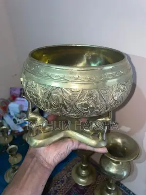 පෞරාණික පිත්තල භාණ්ඩ