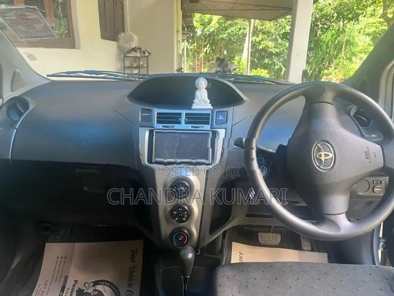 Toyota Vitz 2009