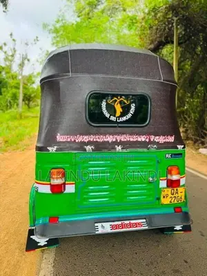 Bajaj RE 2006