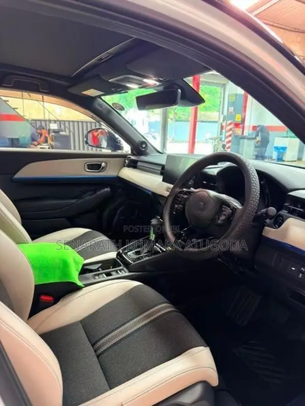Honda Vezel 2025