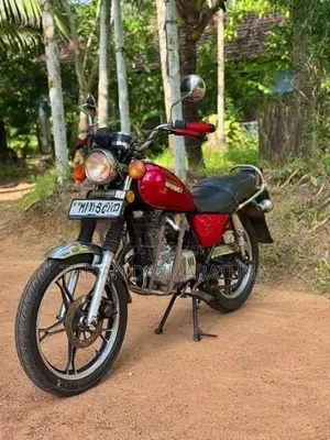 Suzuki GN 125 2001